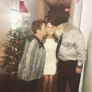 Meet your Posher, Felicia